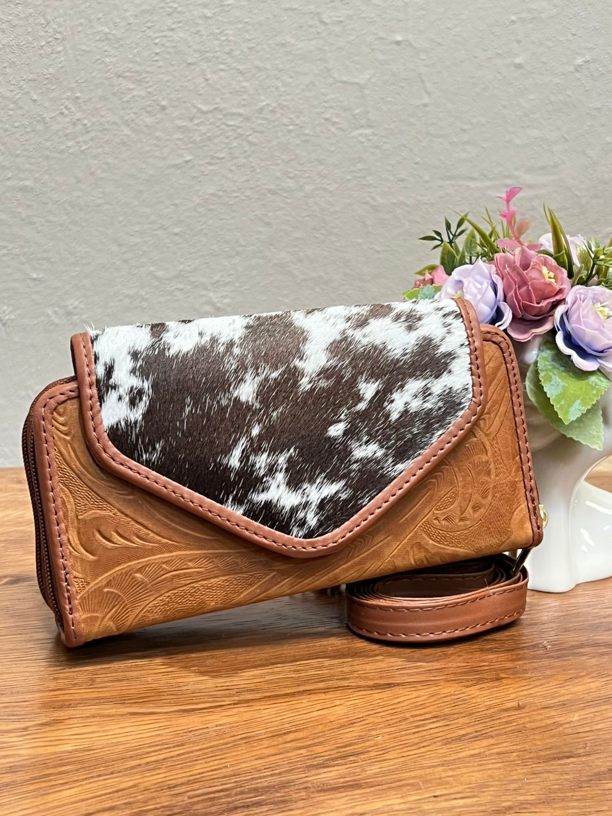 CARTERA PIEL TAPA PELO VARIABLE CAMEL MATE