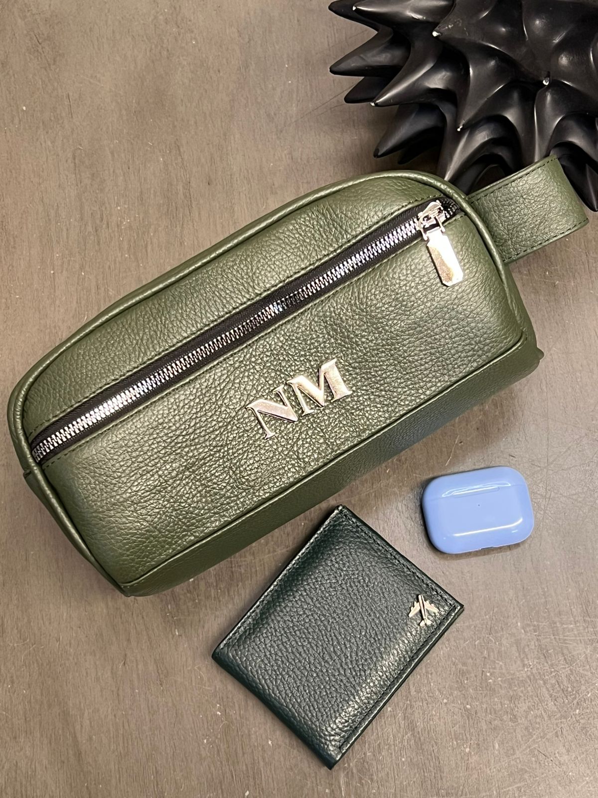 NECESER HOMBRE 100% PIEL VERDE MILITAR