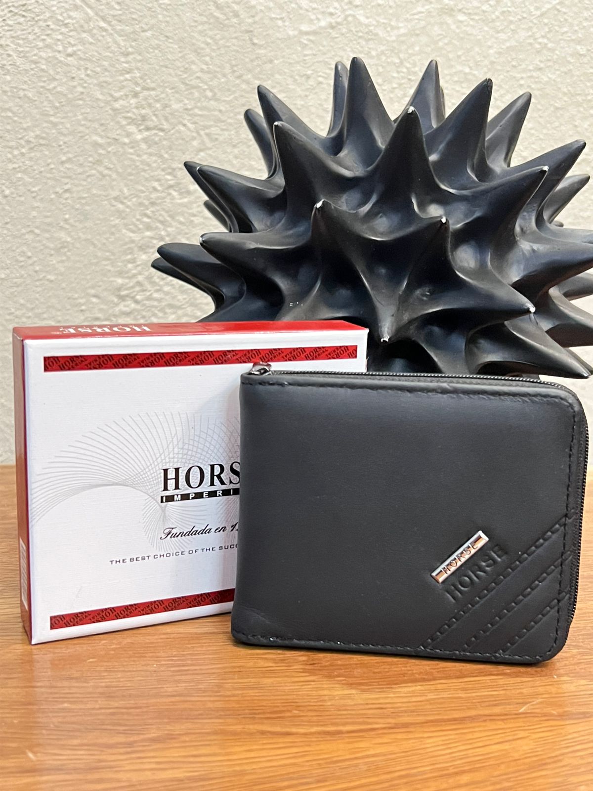 CARTERA HORSE CIERRE PIEL NEGRO LISO HERRAJES VARIABLES