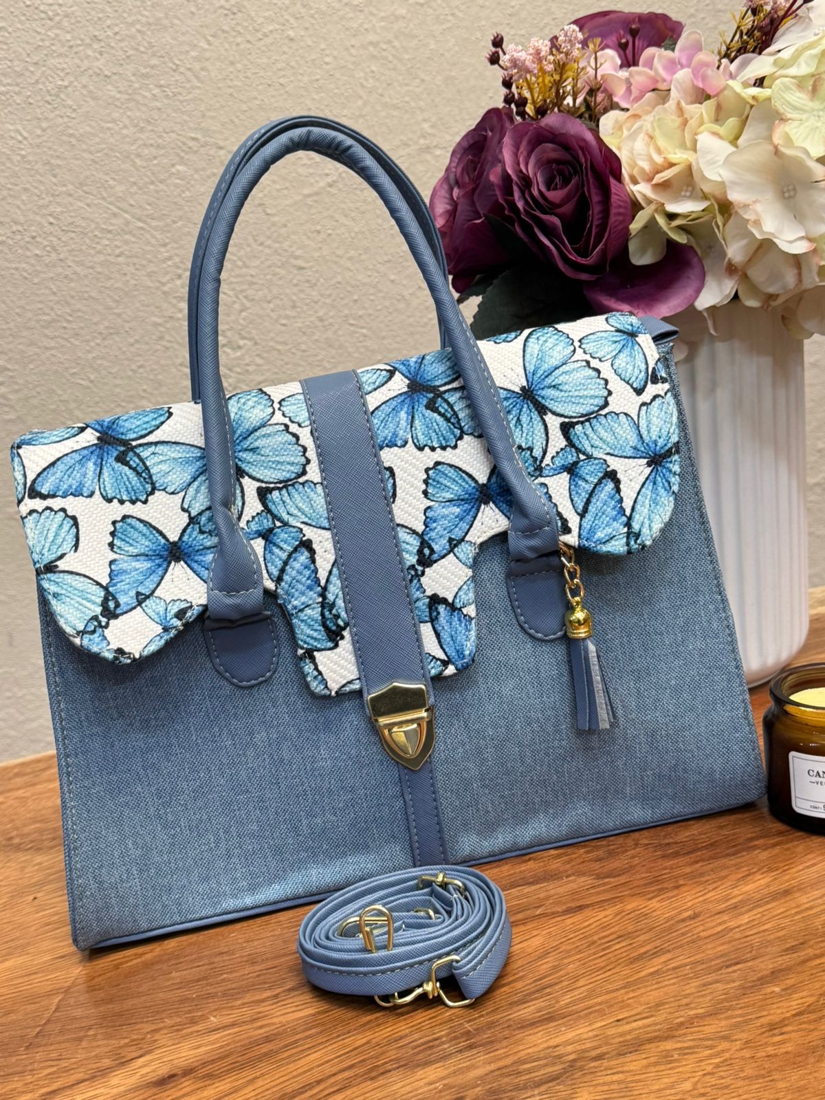 BOLSO MALETIN YUTE MEZCLILLA TAPA MARIPOSAS FONDO BLANCO