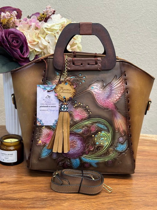MAOMA GDE CAMILA CAMEL COLIBRI FIUSHA Y MORADO