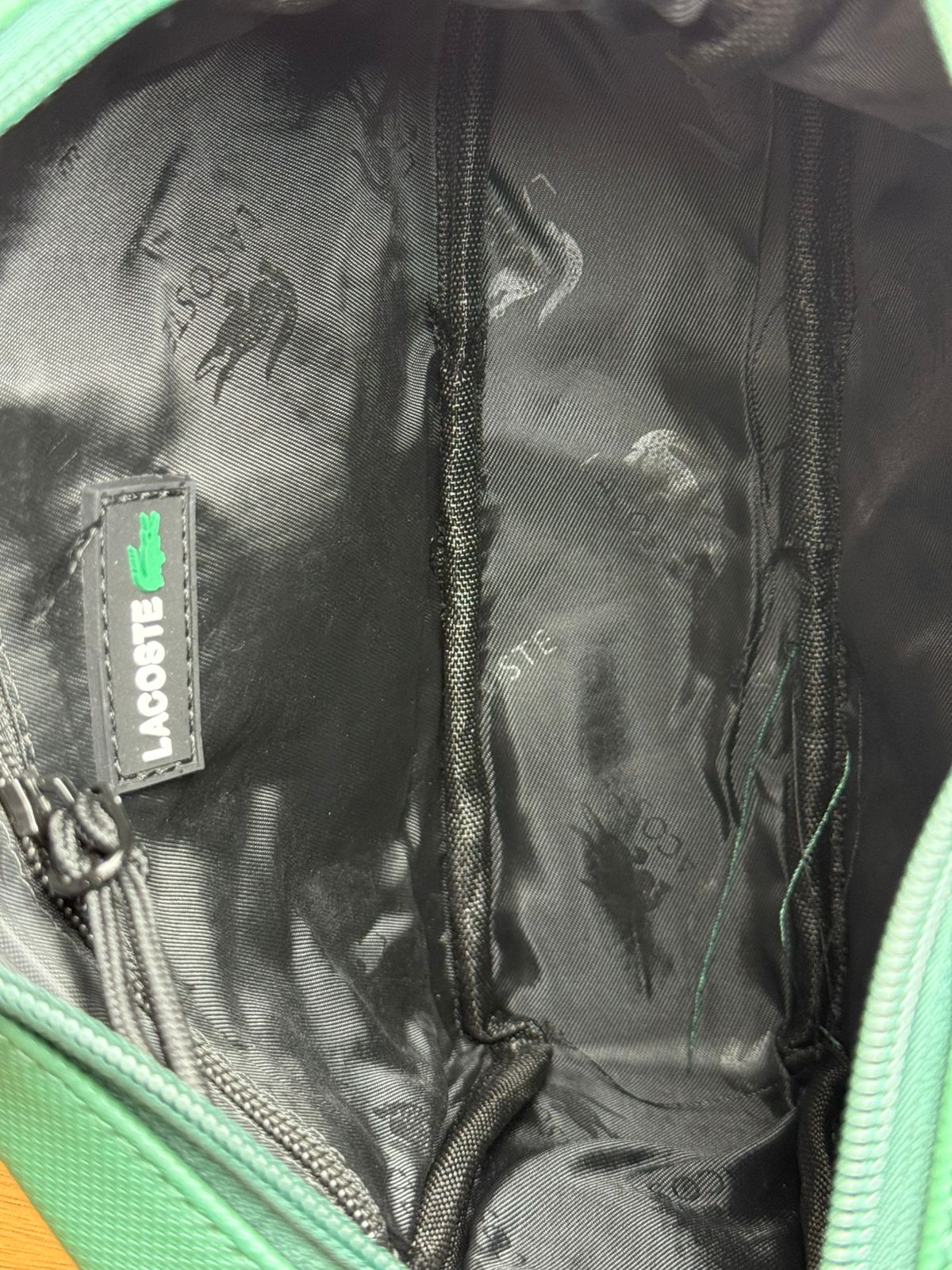BANDOLERA LACOSTE KHAKI