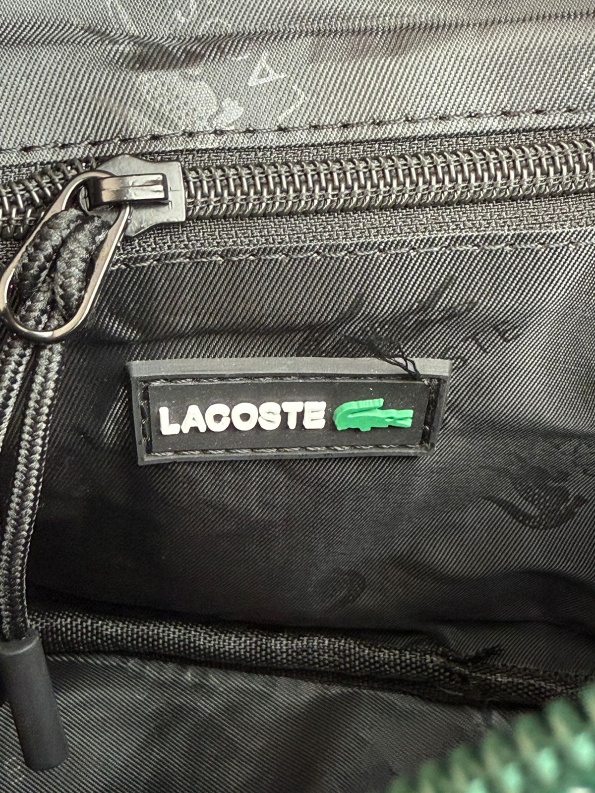 BANDOLERA LACOSTE KHAKI