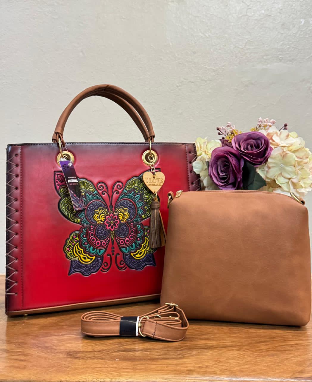 COMBO NATALIA GRABADO MARIPOSA ROJO/CAMEL
