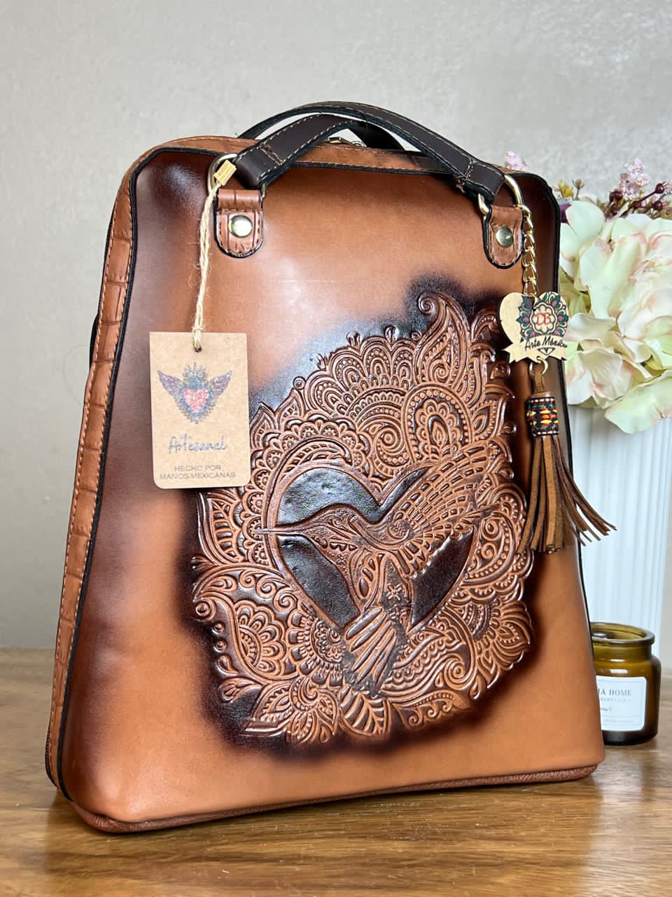 DB MOCHILA CAPRI COLIBRI MARRON LINEAS CAMEL