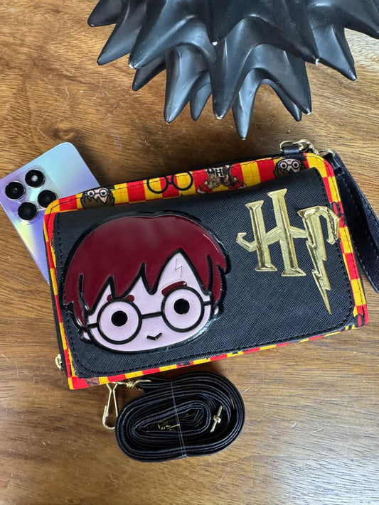 PORTACELULAR PERSONAJES HARRY POTTER NEGRO/RAYAS AMARILLO Y ROJO
