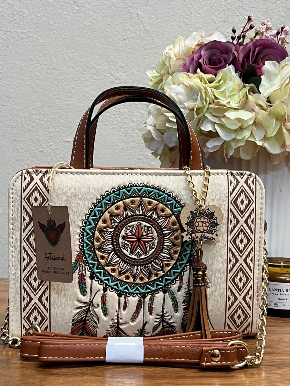 DB CROSSBODY ATRAPASUEÑOS HUESO