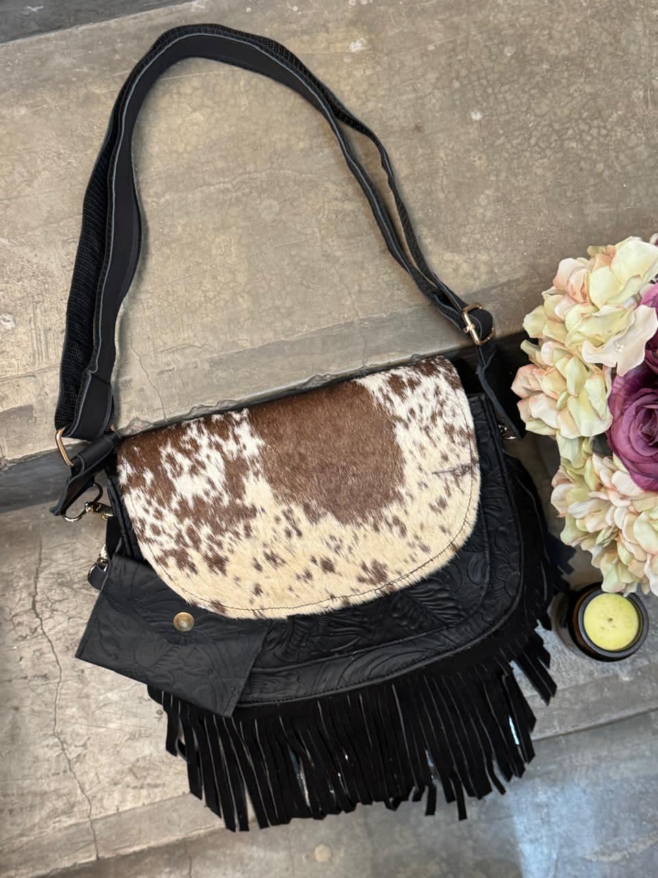 CROSSBODY MABEL PELO VARIABLE NEGRO MATE