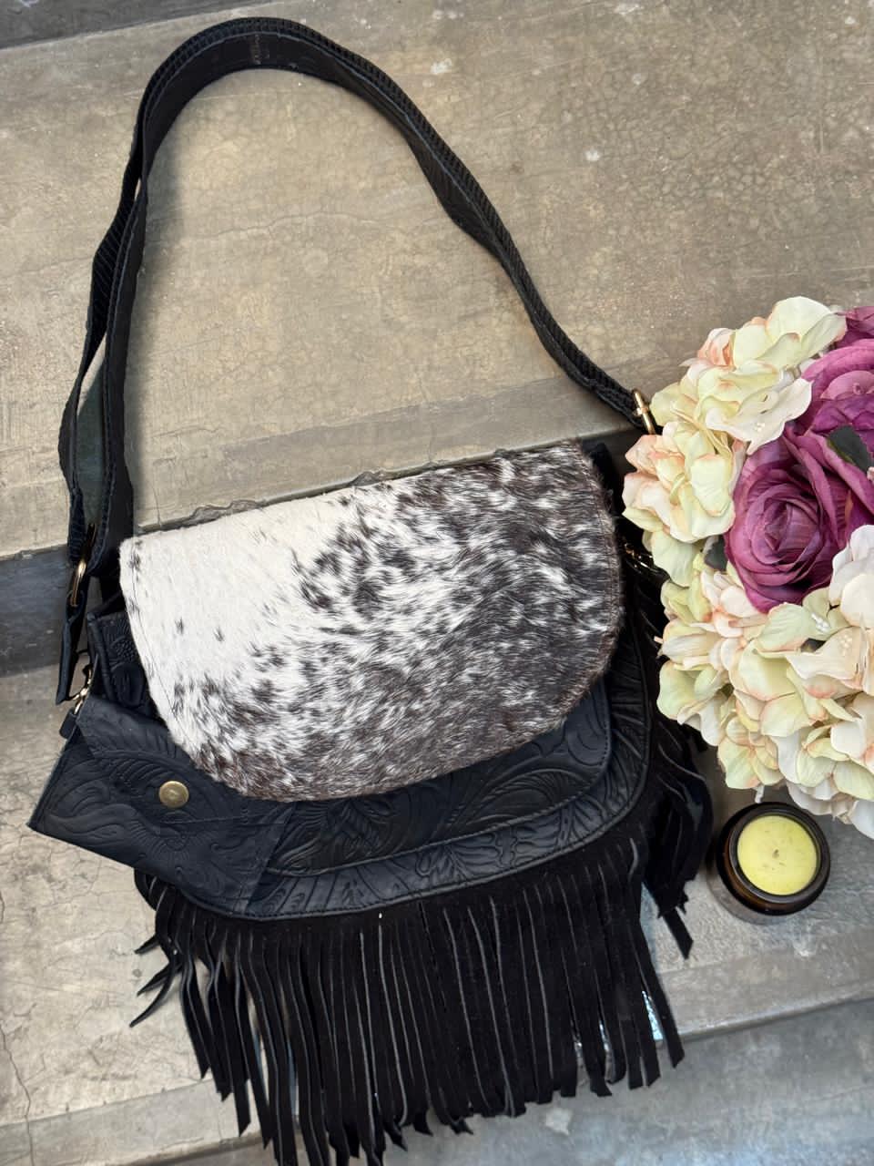 CROSSBODY MABEL PELO VARIABLE NEGRO MATE