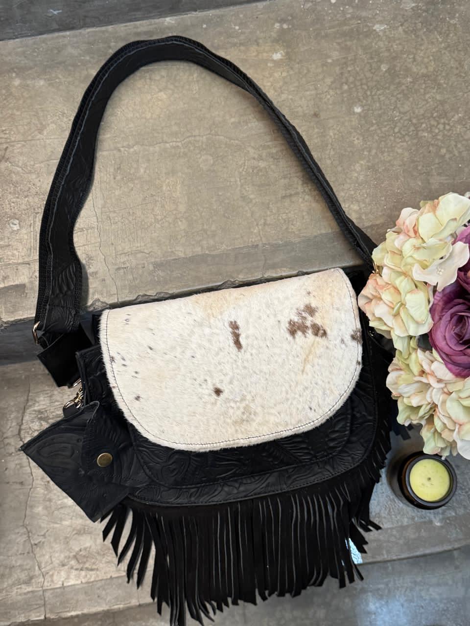 CROSSBODY MABEL PELO VARIABLE NEGRO MATE