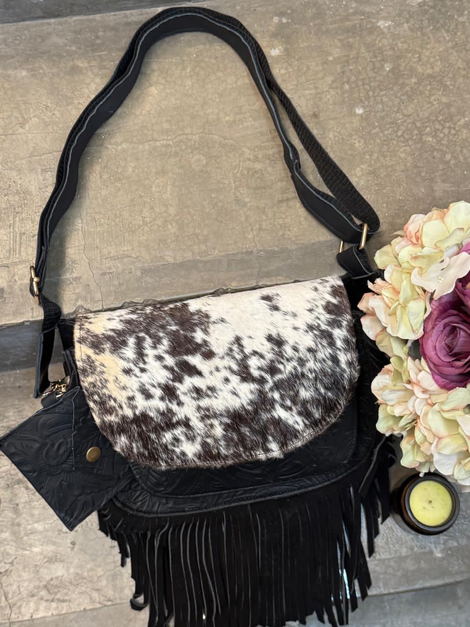 CROSSBODY MABEL PELO VARIABLE NEGRO MATE