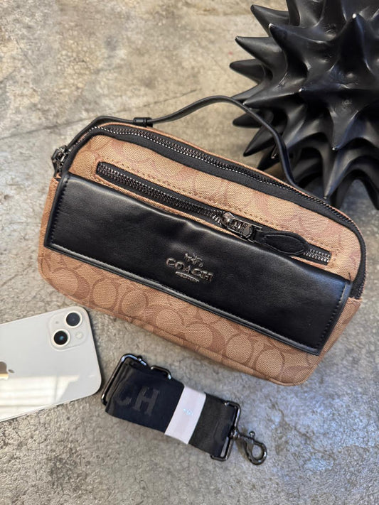 COACH SOBAQUERA KHAKI CON ESTAMPADO