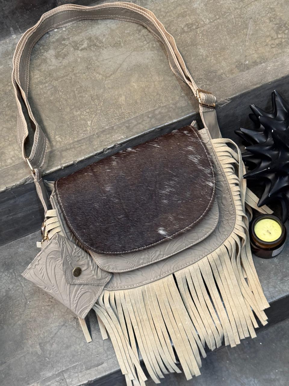 CROSSBODY MABEL PELO VARIABLE VAINILLA