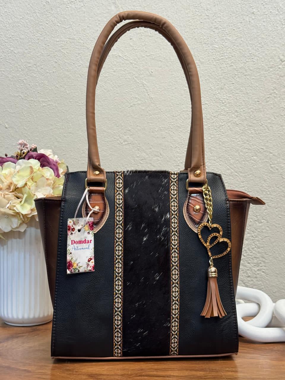 MOD. DOMDAR FRIDA FRANJA PELO VARIABLE NEGRO MATE