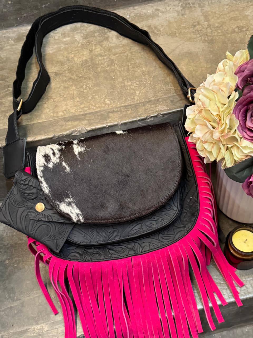 CROSSBODY MABEL PELO VARIABLE NEGRO-FIUSHA