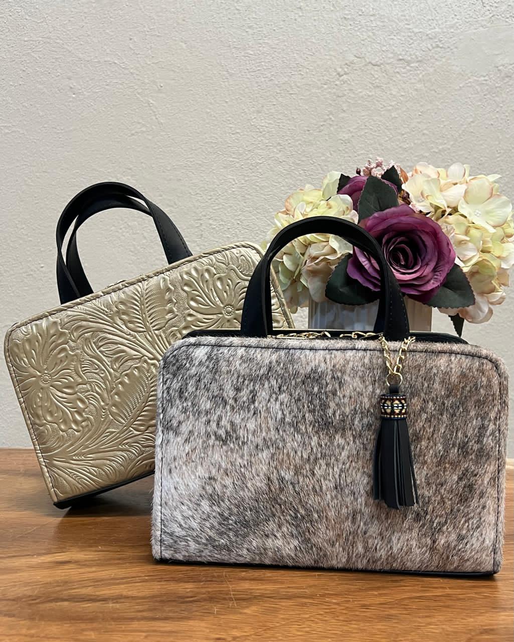 CROSSBODY DOBLE CARA PELO VARIABLE-PIEL DORADO