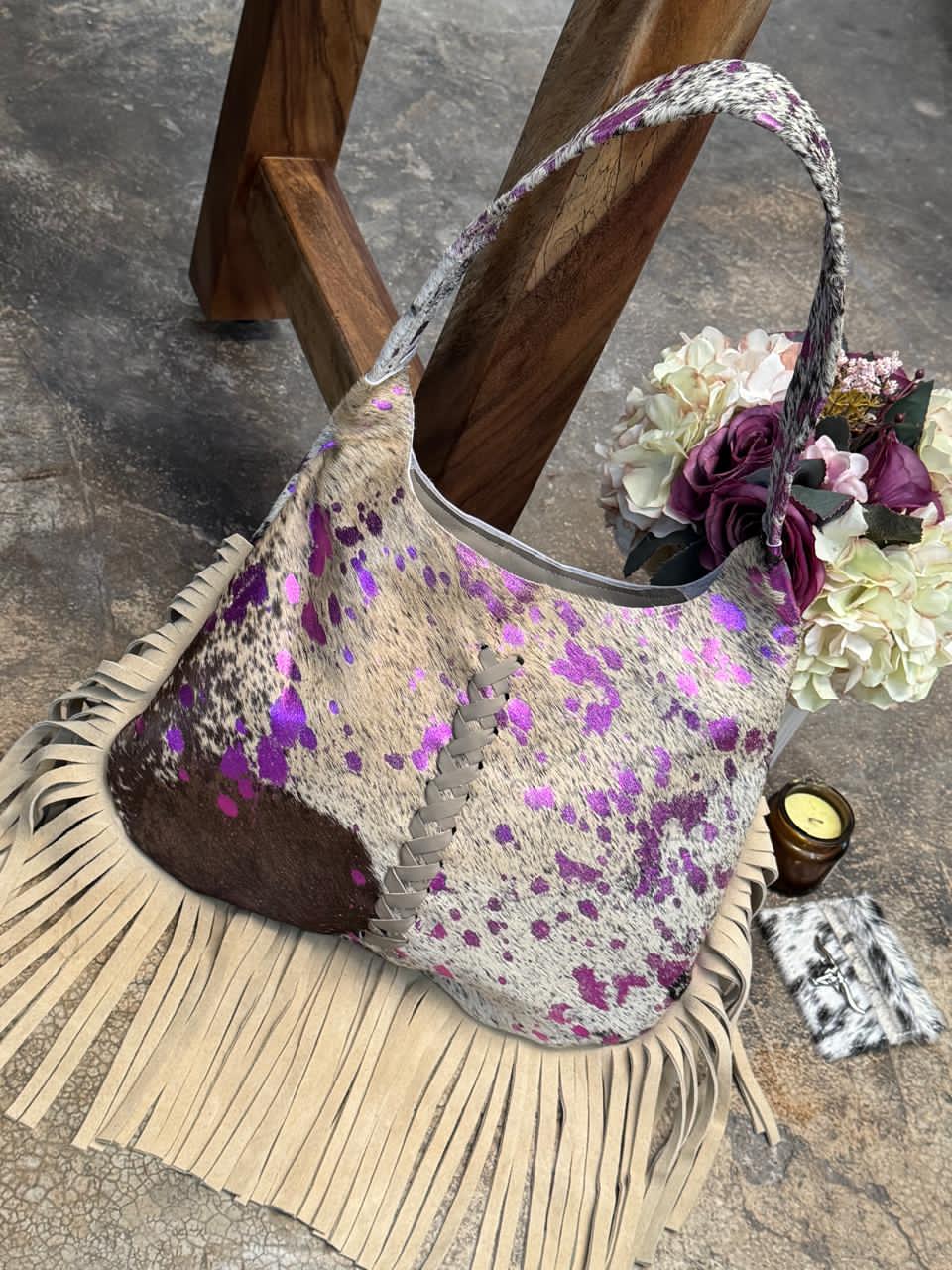 BOLSA ALYSSA PINTADA/TEJIDA FIUSHA METALICO BARBAS ARENA