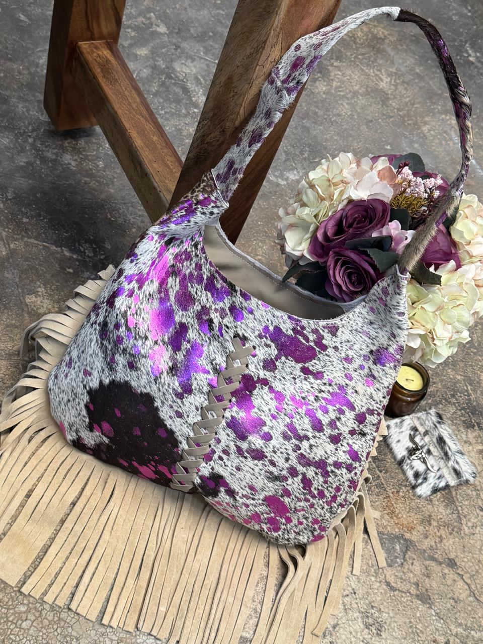 BOLSA ALYSSA PINTADA/TEJIDA FIUSHA METALICO BARBAS ARENA