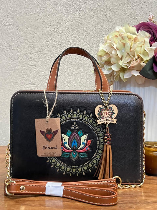 DB CROSSBODY FLOR DE LOTO NEGRO
