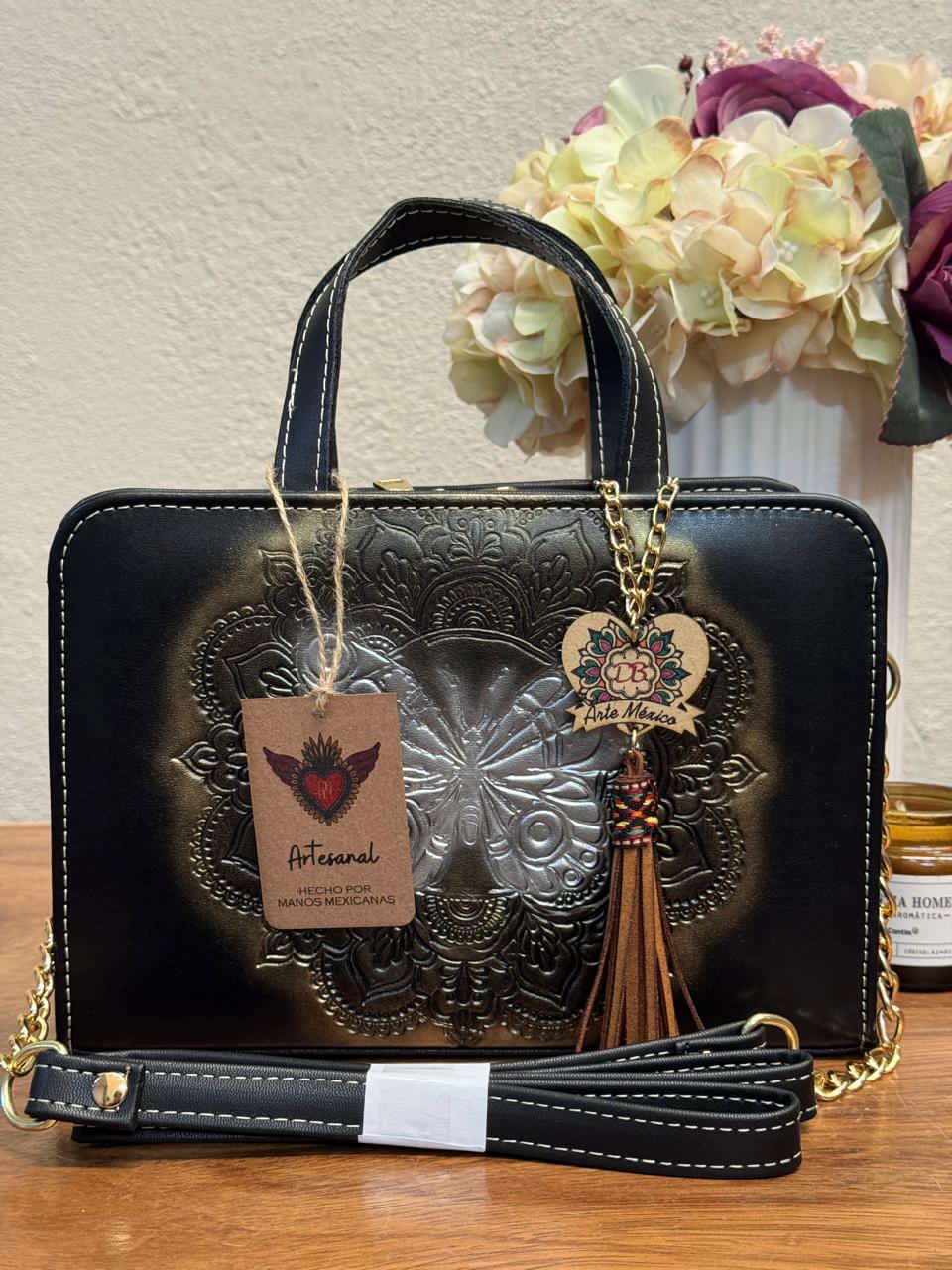 DB CROSSBODY MANDALA-MARIPOSA NEGRO DORADO/PLATA