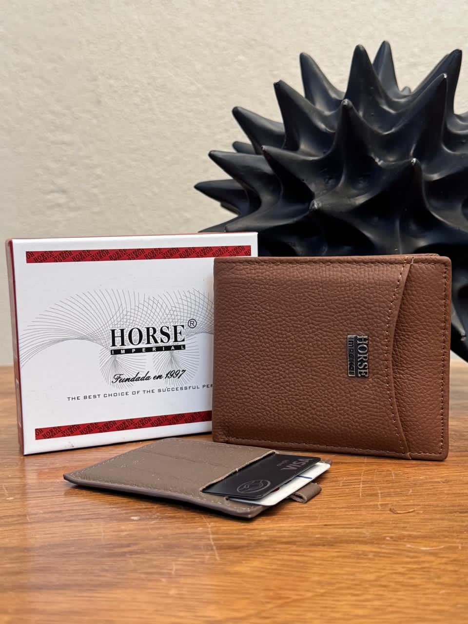 CARTERA HORSE PIEL COLOR CAMEL CON TARJETERO DESMONTABLE
