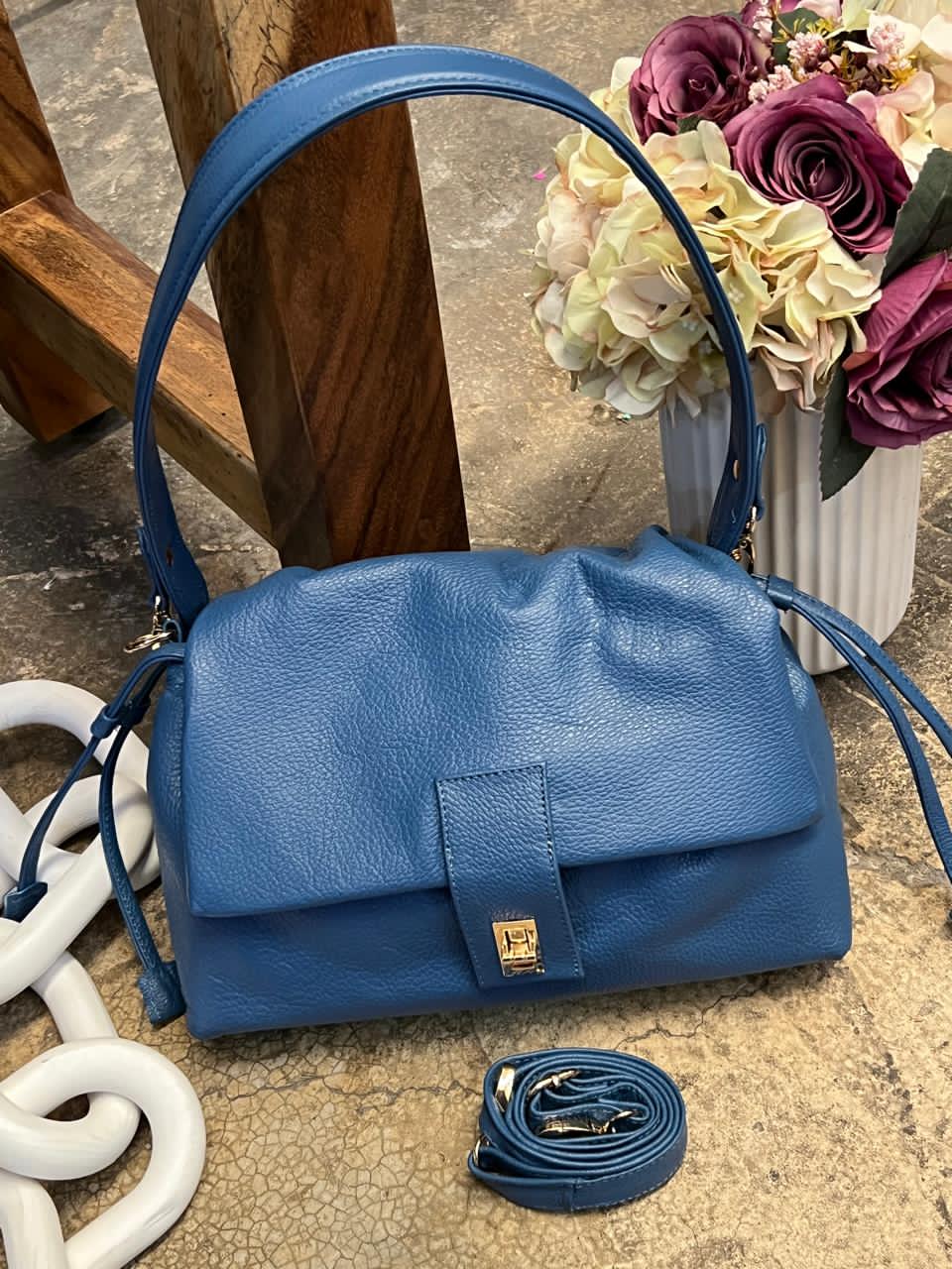BOLSO 100% PIEL LETONIA AZUL MEZCLILLA