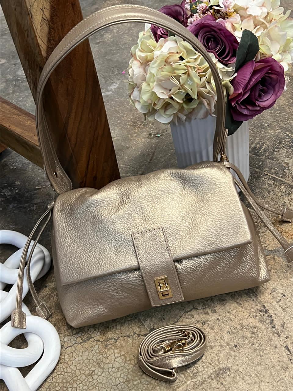BOLSO 100% PIEL LETONIA ORO INGLES