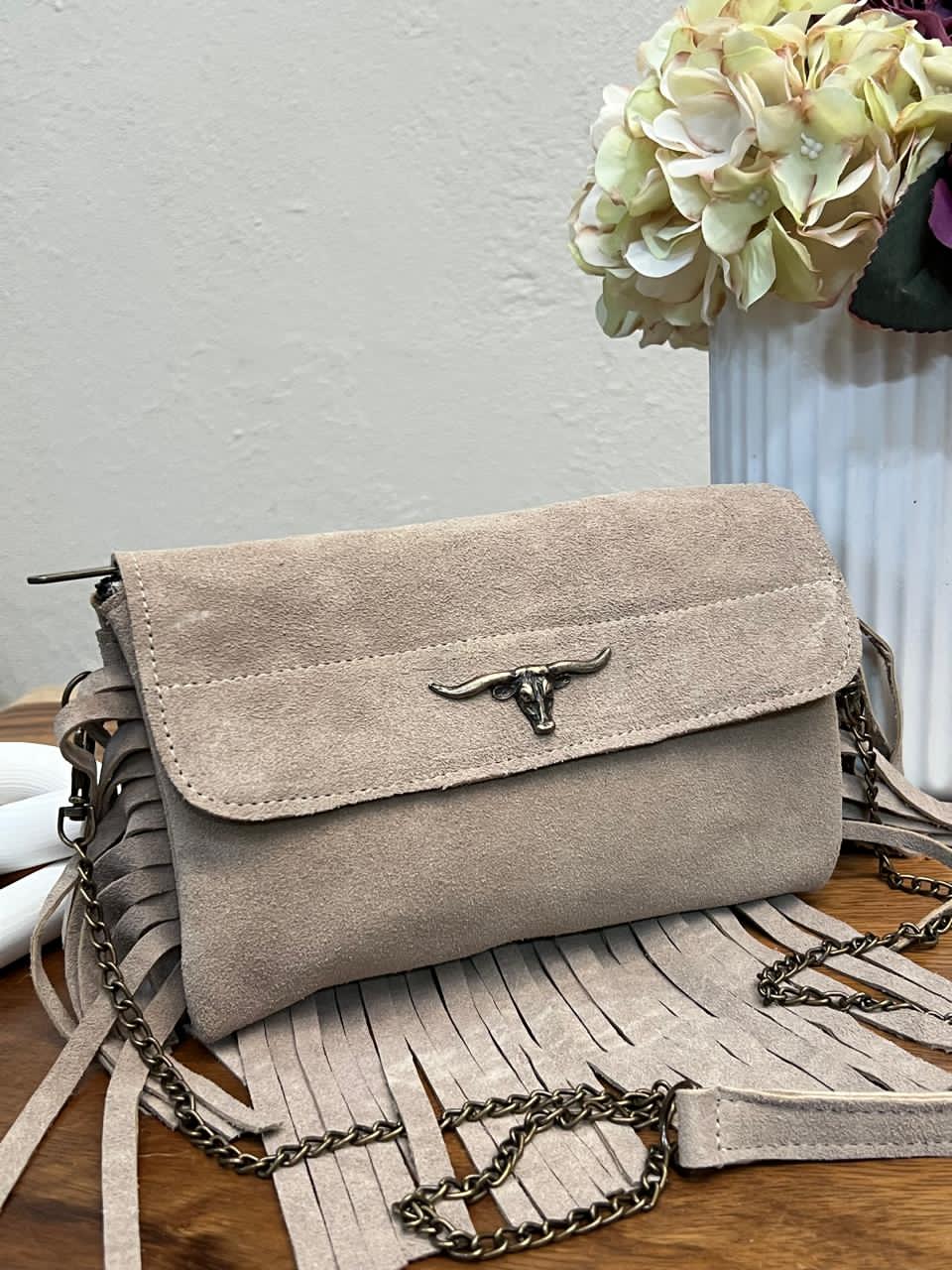 CARTERON TORO BOHO MAQUILLAJE
