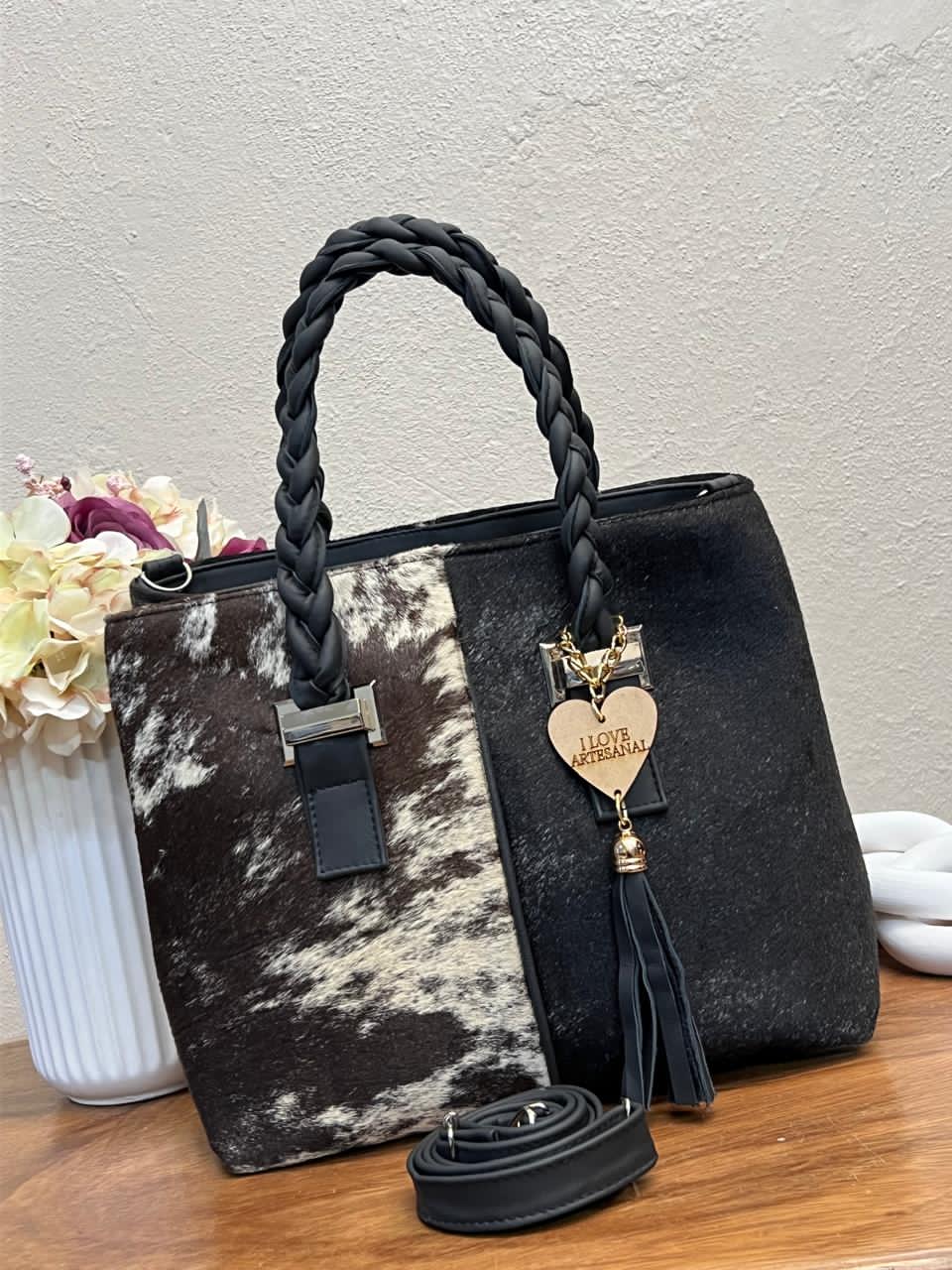 BOLSA ELIZABETH PELO VARIABLE ASAS NEGRO