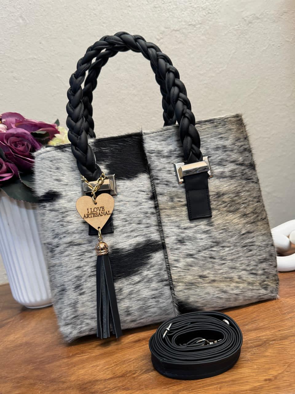 BOLSA ELIZABETH PELO VARIABLE ASAS NEGRO