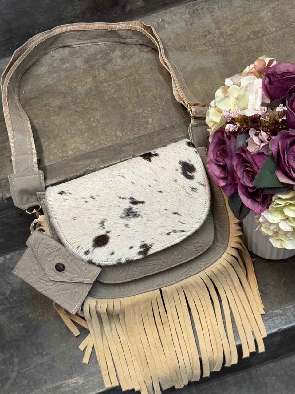 CROSSBODY MABEL PELO VARIABLE VAINILLA