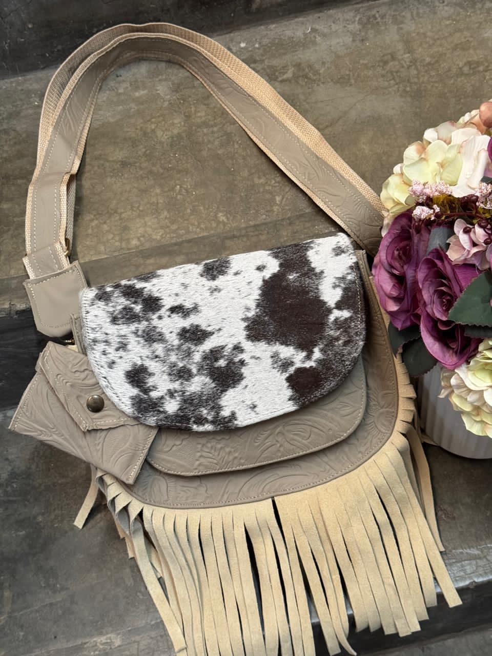 CROSSBODY MABEL PELO VARIABLE VAINILLA