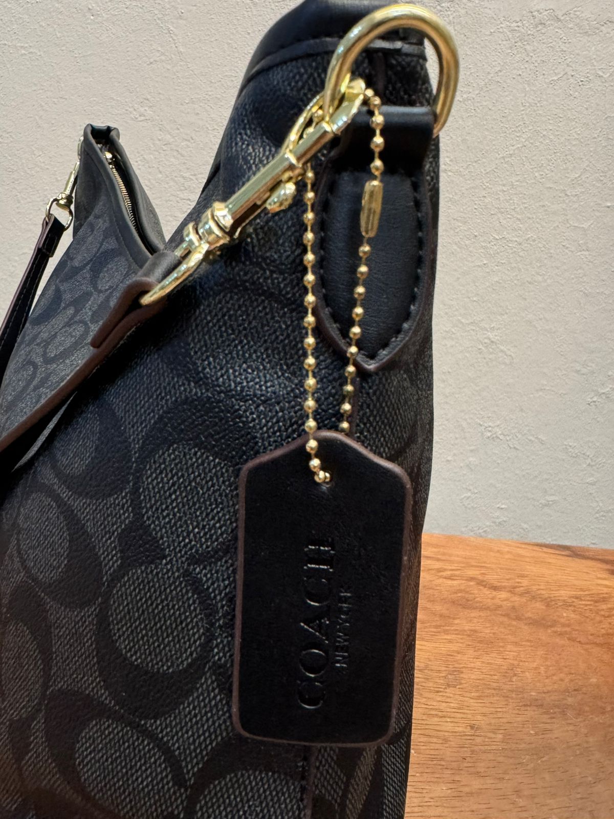 BOLSO LAUREL COACH NEGRO