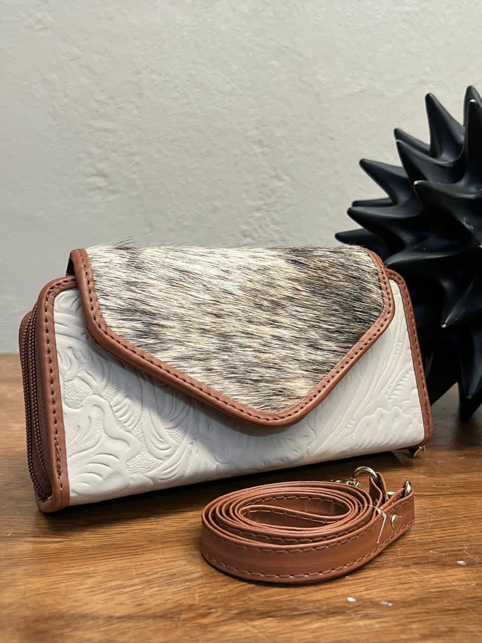 CARTERA PIEL TAPA PELO VARIABLE PIEL LATTE
