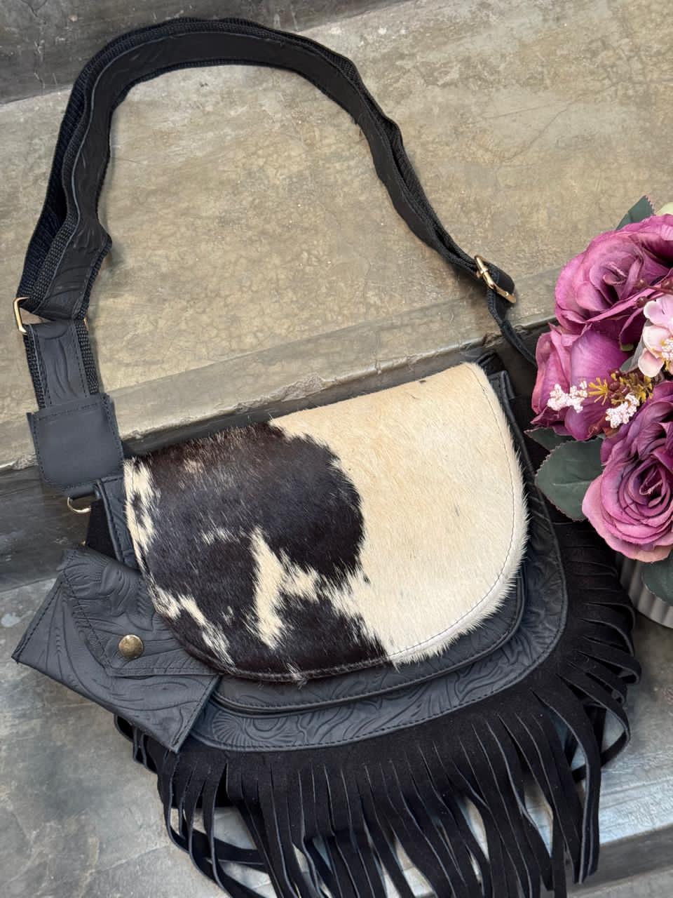CROSSBODY MABEL PELO VARIABLE NEGRO MATE
