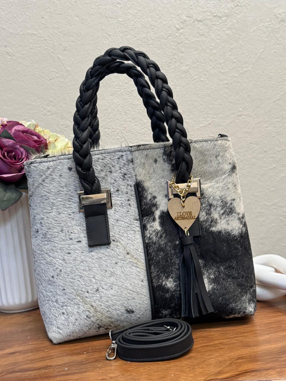 BOLSA ELIZABETH PELO VARIABLE ASAS NEGRO