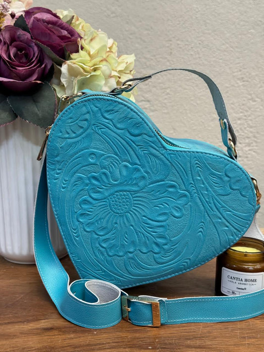 BOLSO CORAZON DE PIEL MENTA