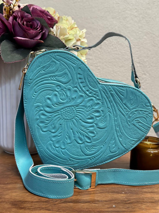 BOLSO CORAZON DE PIEL AQUA