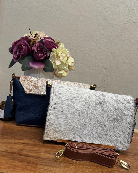 CROSSBODY VIANNEY TAPA PELO VARIABLE PIEL AZUL MARINO
