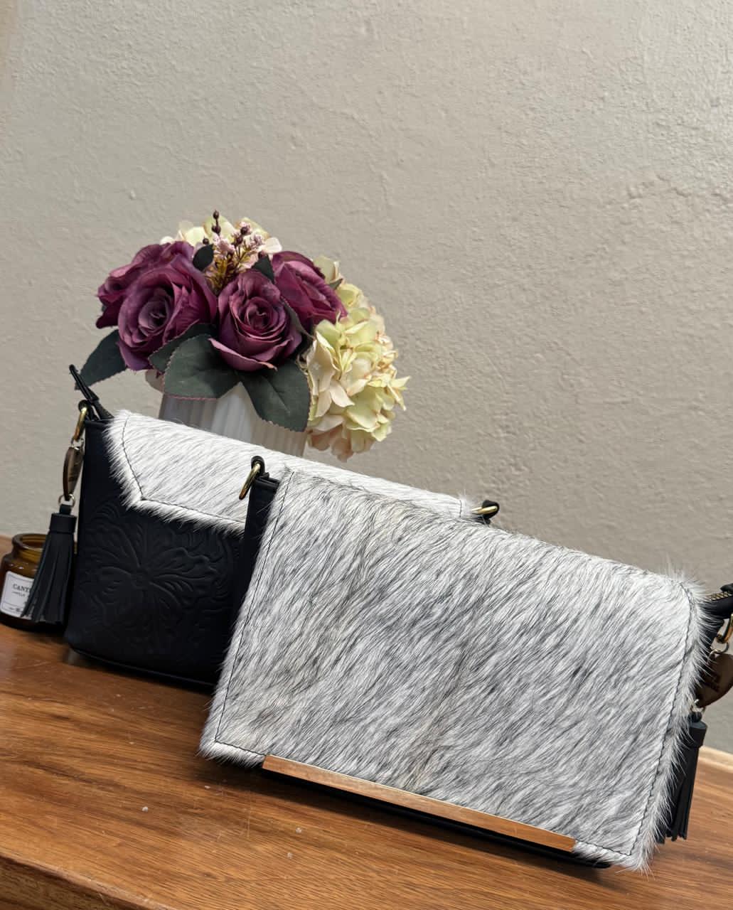 CROSSBODY VIANNEY TAPA PELO VARIABLE PIEL NEGRO