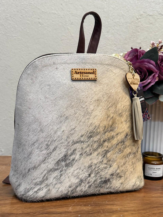 MOD ARTESANAL MOCHILA ANDY PELO VARIABLE