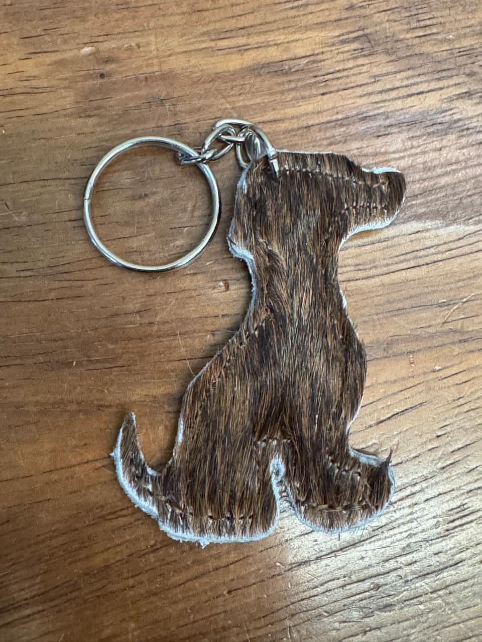 LLAVERO DE PELO FORMA DE PERRO