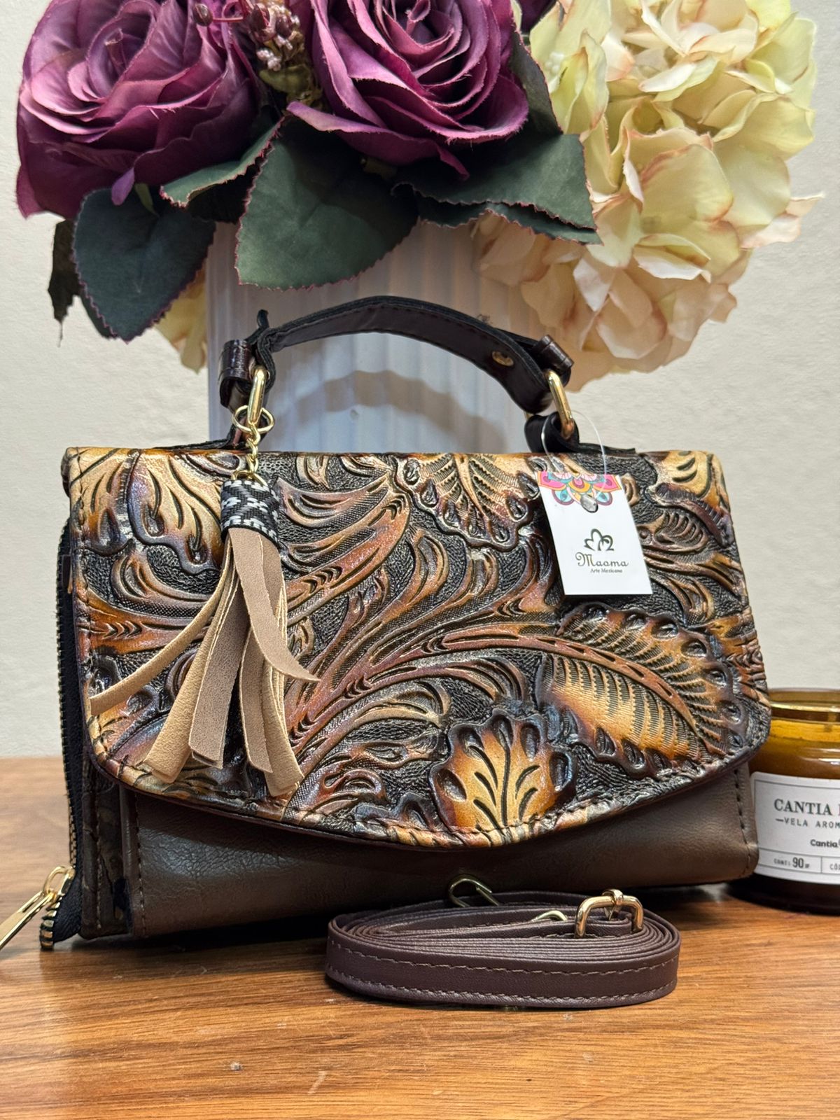 MAOMA DELIA DOBLE FLORES Y HOJAS MUSGO