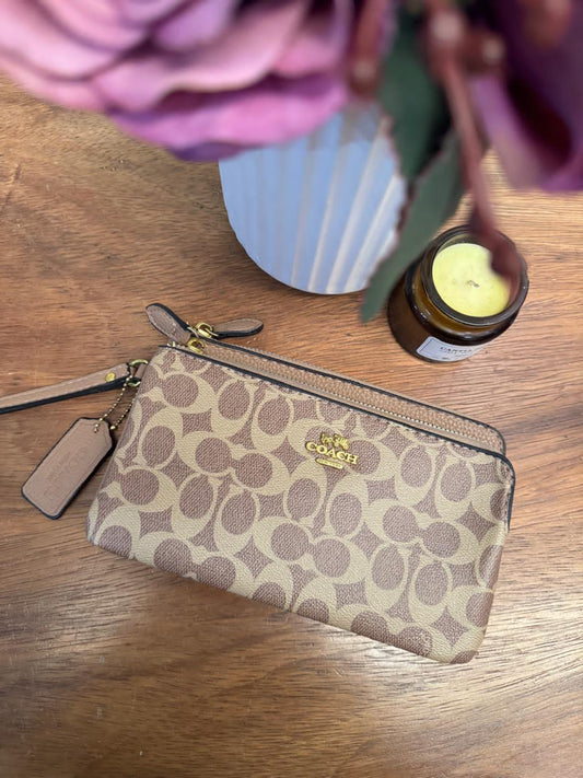 MUÑEQUERA LARGA COACH KHAKI