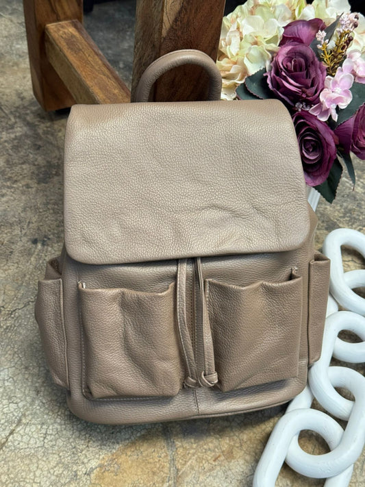 MOCHILA 100% PIEL UCRANIA PATHE
