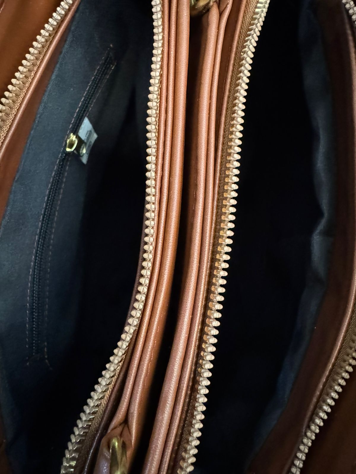 BOLSA SAIRA FLORES TANG PELO CLARO