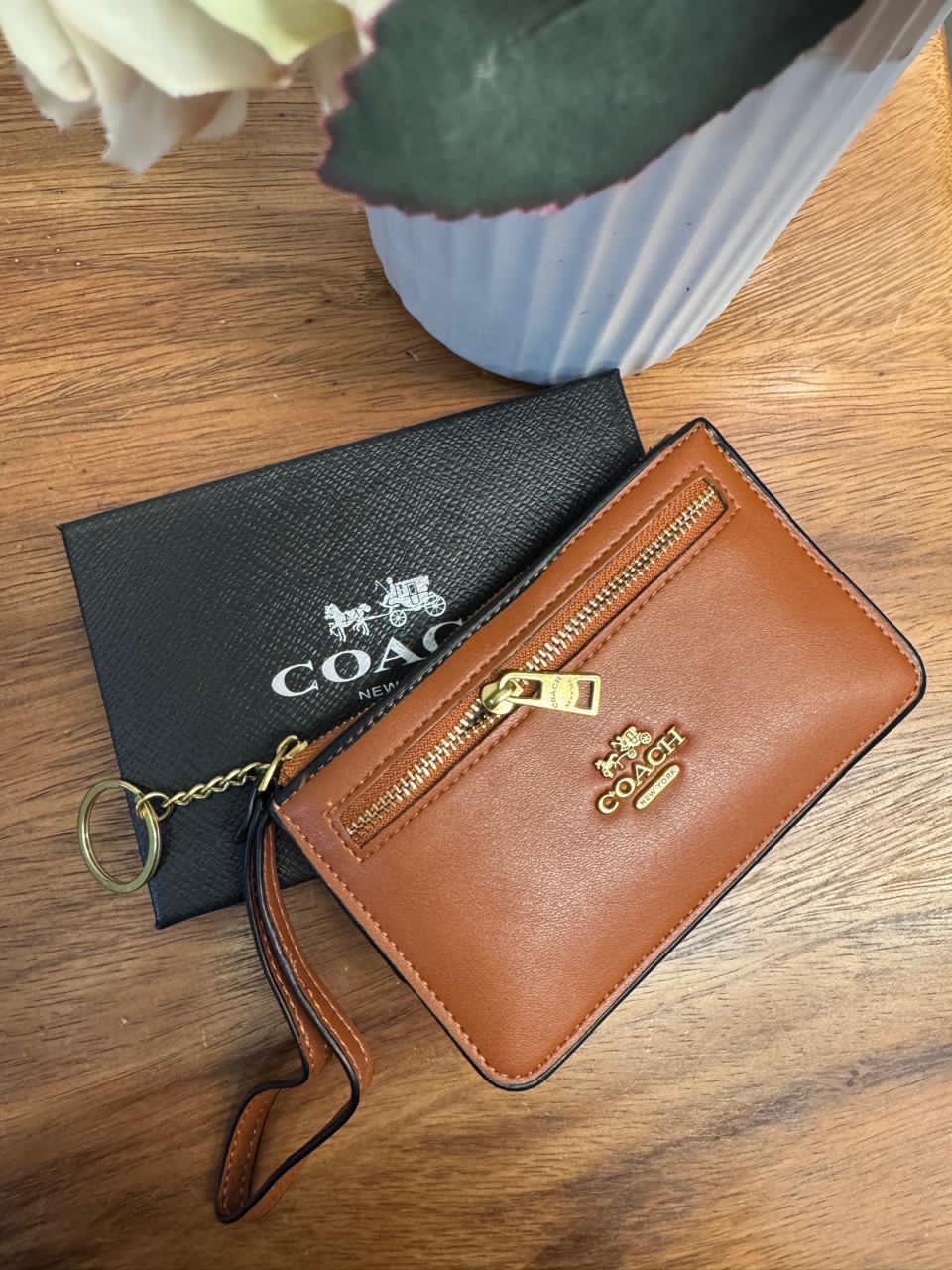 MONEDERO ZIP COACH TANG LISO
