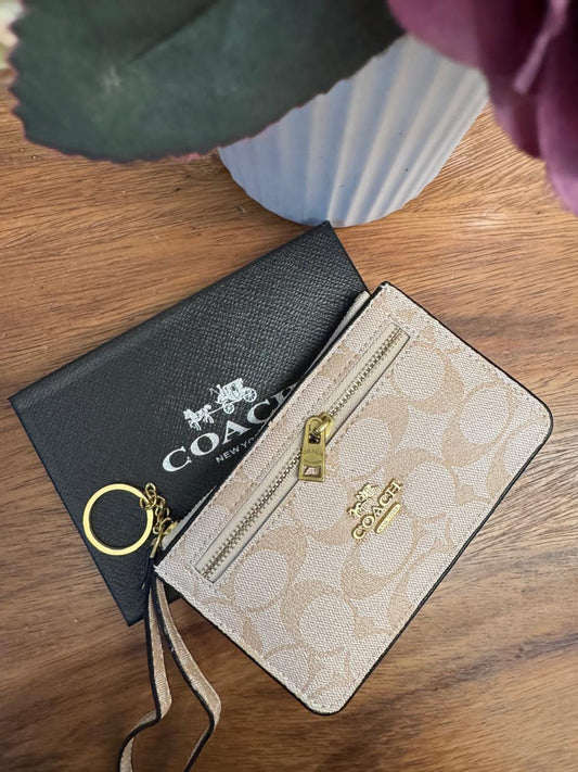 MONEDERO ZIP COACH BEIGE LISO