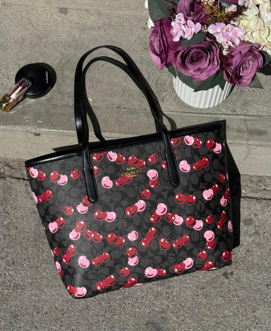 BOLSA COACH GRANDE NEGRO CEREZAS