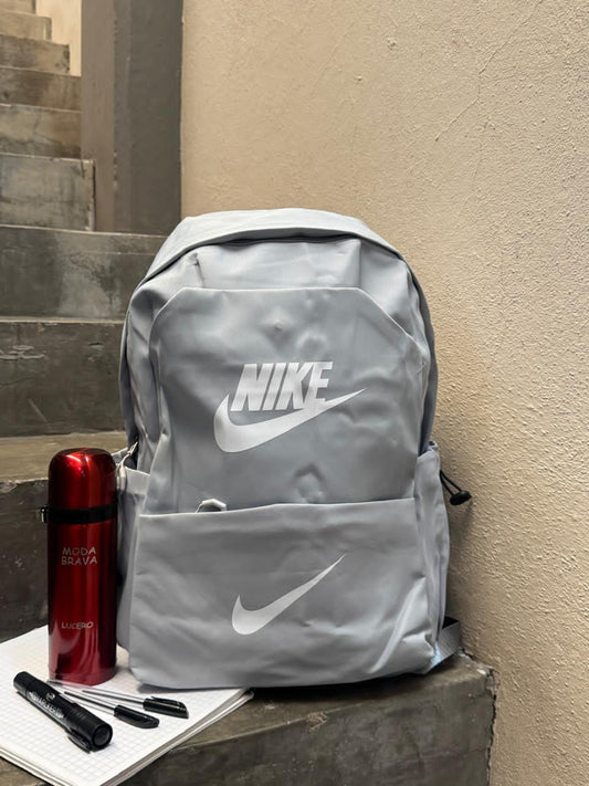MOCHILA NIKE 004 GRIS